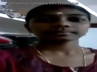 VID-20160127-PV0001-Mamandur (IT) Tamil 19 yrs old unmarried hot and sexy girl Ms. Valli flashing her bowels to her lover Akhilan via MMS bang-out junk video