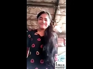 Desi village Indian Girlfreind showing pair and pussy for day